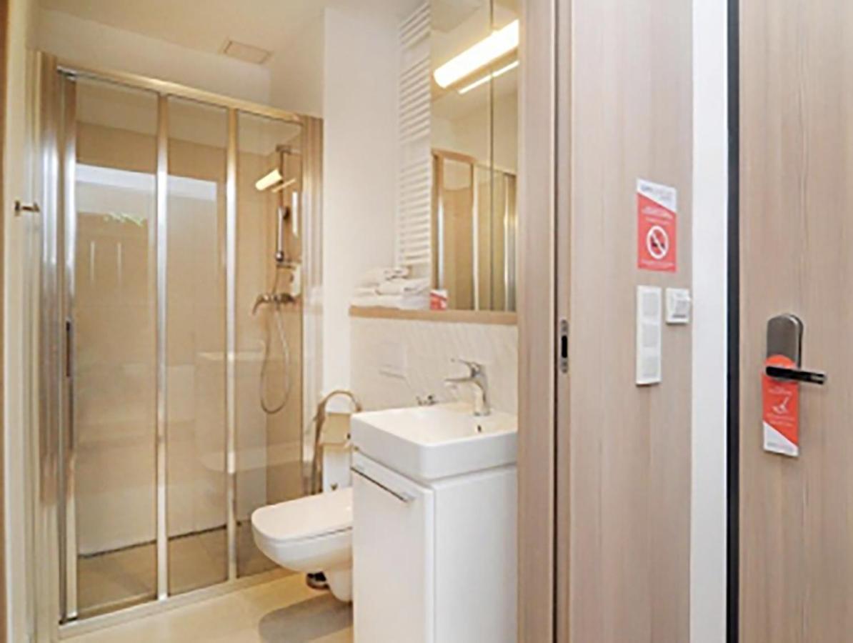 404 Rooms Wolska Apartament Warschau Buitenkant foto