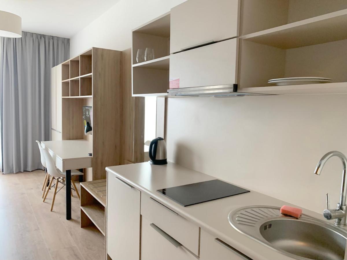 404 Rooms Wolska Apartament Warschau Buitenkant foto